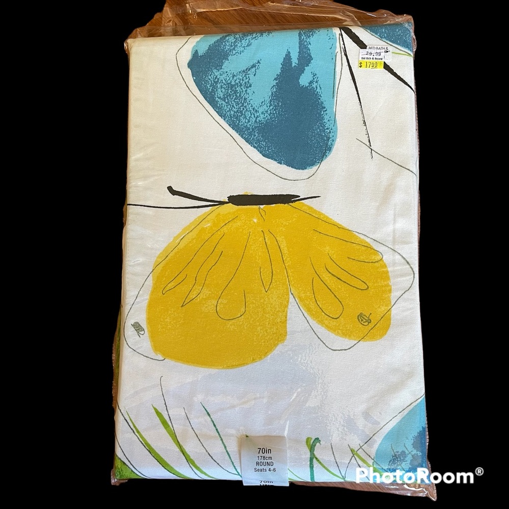 VTG NWT Vera Neumann Butterfly Round Tablecloth 70”